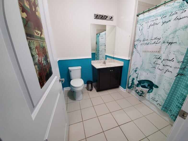guest bath view 1 - 737 Strassle Way