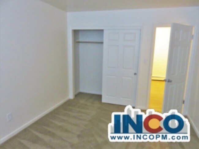 Building Photo - 1919 S Depew St