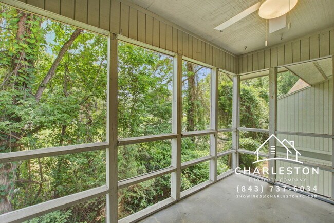 Building Photo - 2741 Jobee Dr