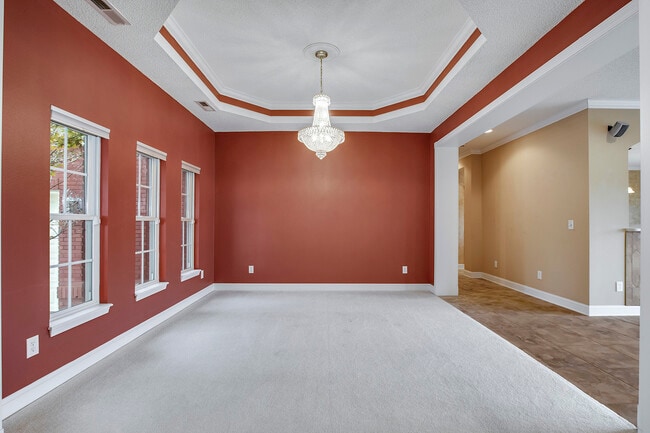 Building Photo - 211 Todaly Cir