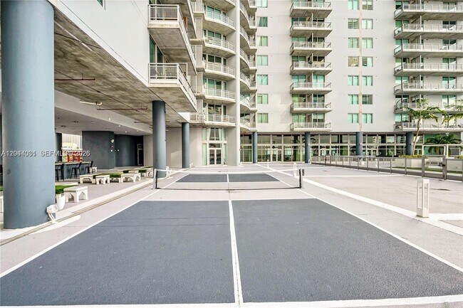 Building Photo - 690 SW 1st Ct