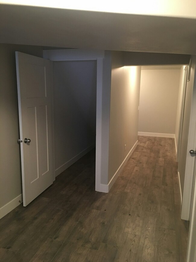Building Photo - 31 S Serrata Ln