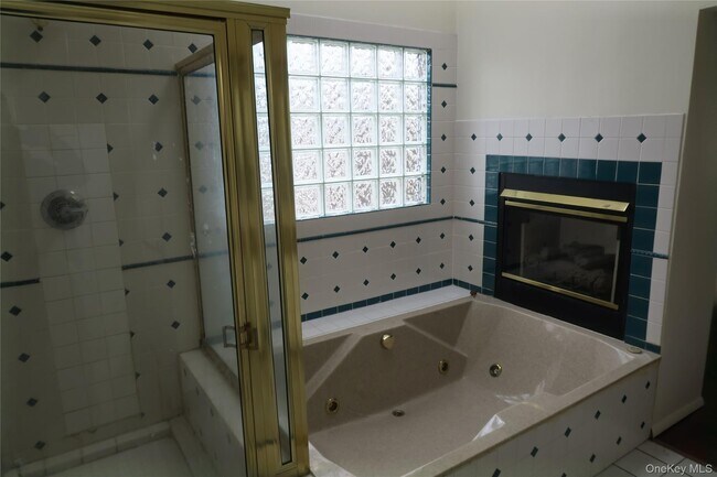 Building Photo - 173 Aspen Rd