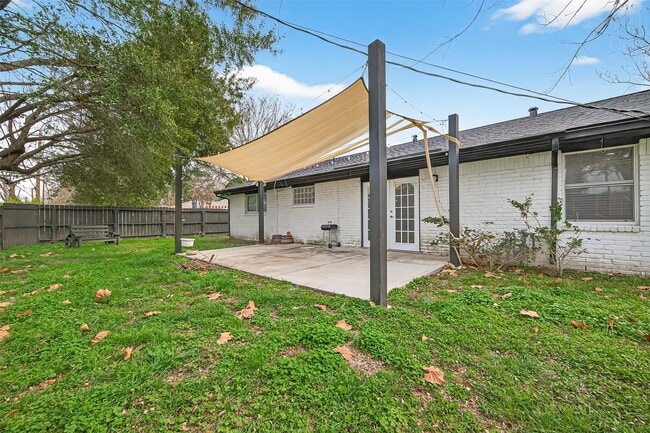 Building Photo - 9670 Judalon Ln