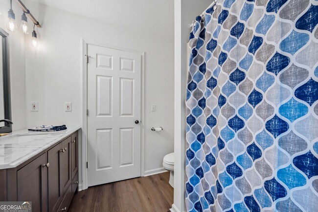 Building Photo - 375 Arrowhead Trail