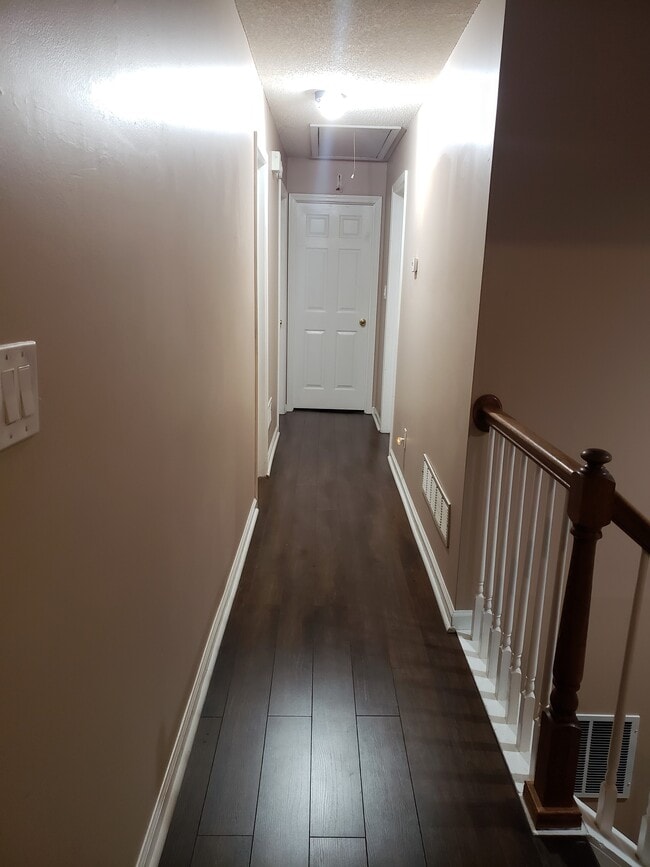 Building Photo - 2005 Mt Vernon Rd