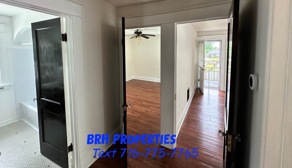 Building Photo - 100 Somerton Ave