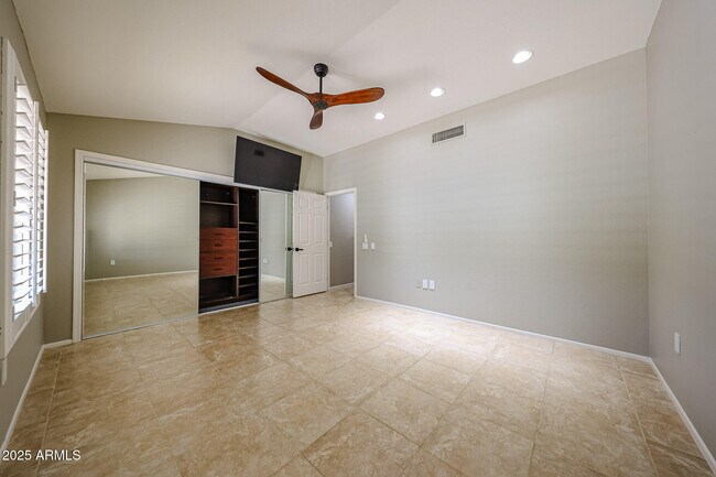 Building Photo - 13507 W Sky Hawk Dr