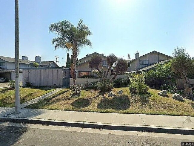 Primary Photo - 12926 Sycamore St