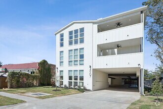 Building Photo - Guest House at 4907 Bryan