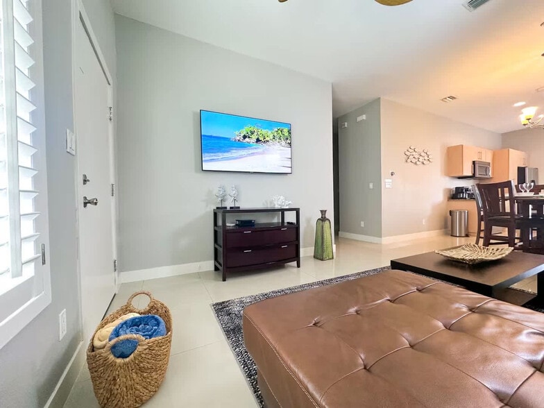 Building Photo - 150 Padre Blvd