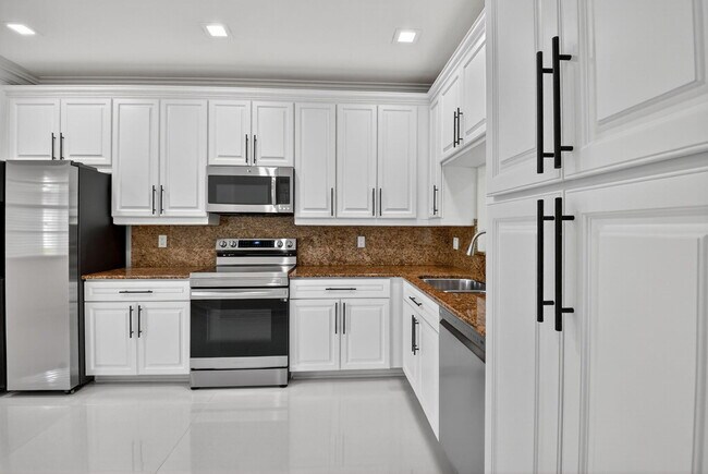 Building Photo - 16081 Poppy Seed Cir