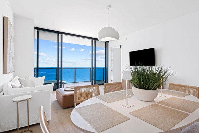 Building Photo - 900 N Ocean Blvd