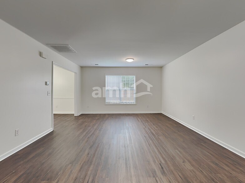 Building Photo - 1856 Planters Walk Dr