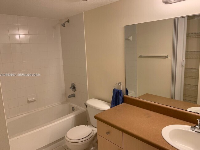 Building Photo - 4041 San Marino Blvd