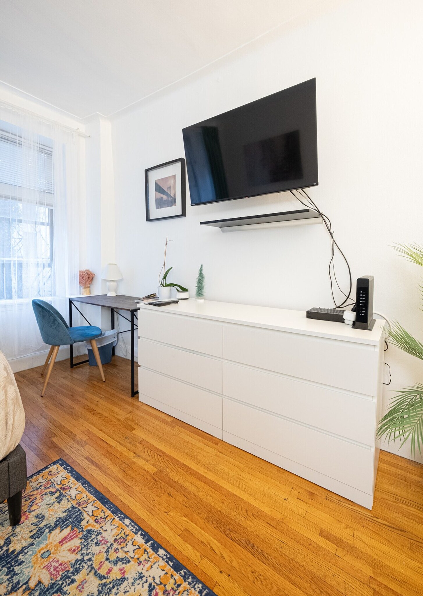 Building Photo - 328 E 74th St