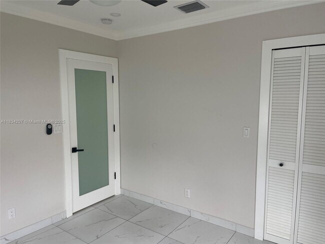 Building Photo - 1367 SW 37th Ave