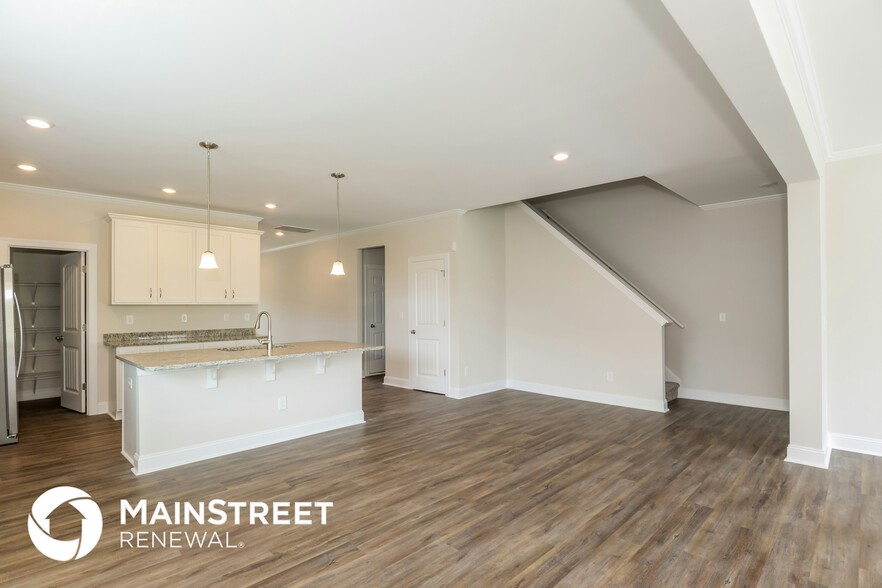 Building Photo - 2118 Moselle Dr