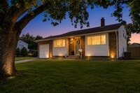 Building Photo - 411 Greenview Dr
