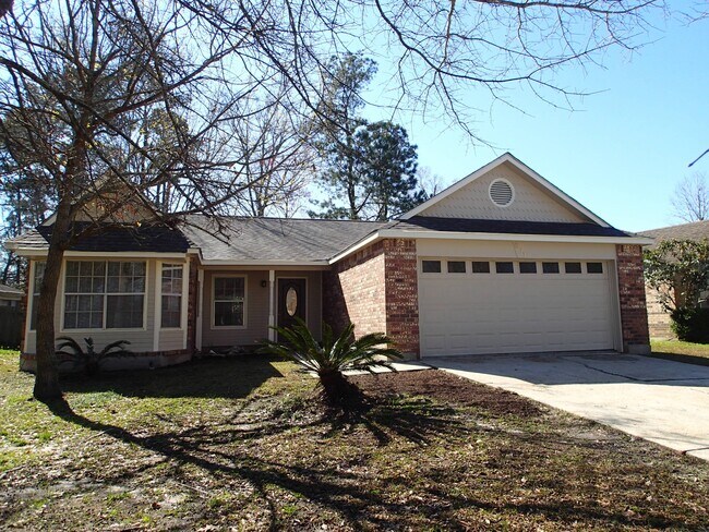 Building Photo - 671 Forest Loop