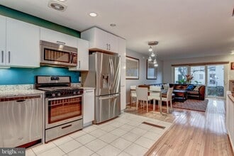 Building Photo - 225 G St SW