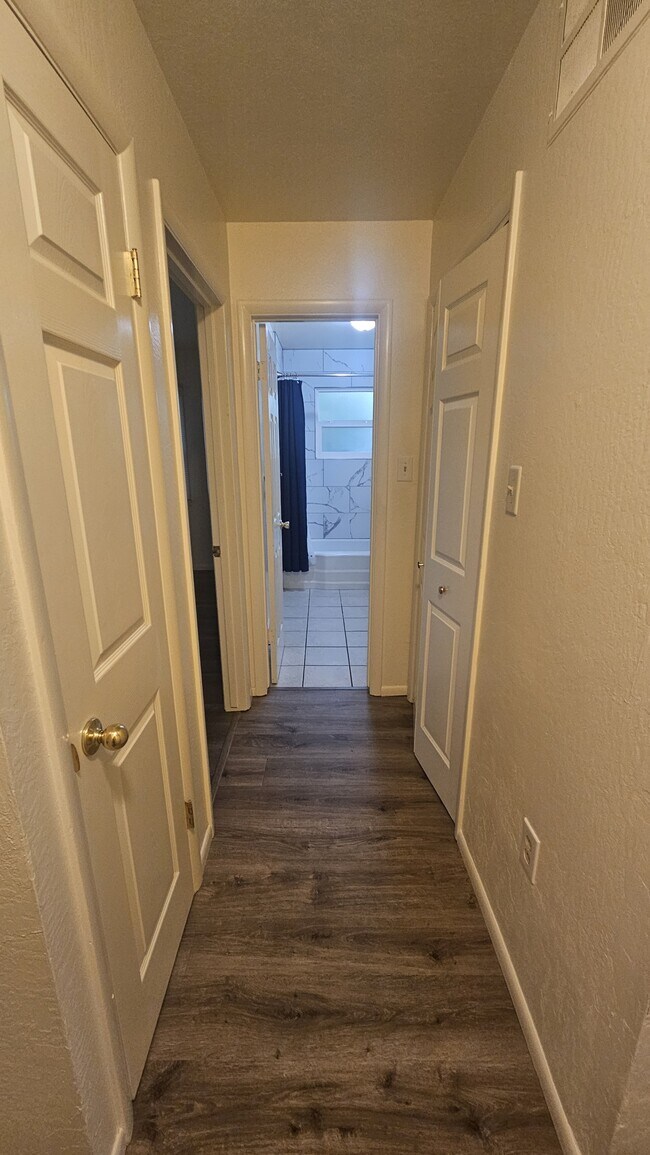 Building Photo - 2375 North Ave