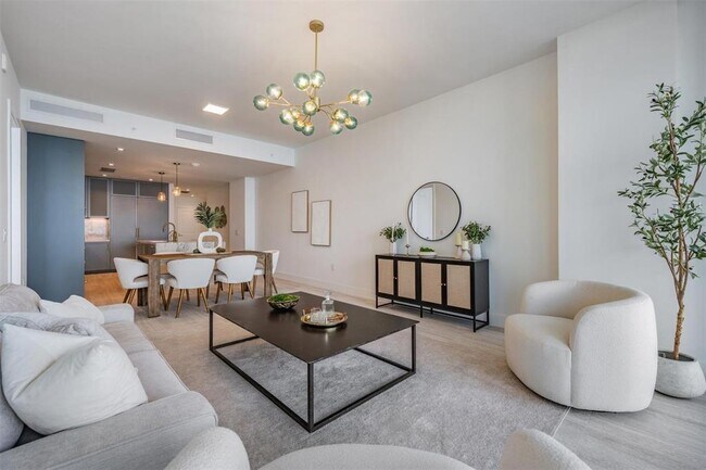 Building Photo - 3015 S Ysabella Ave