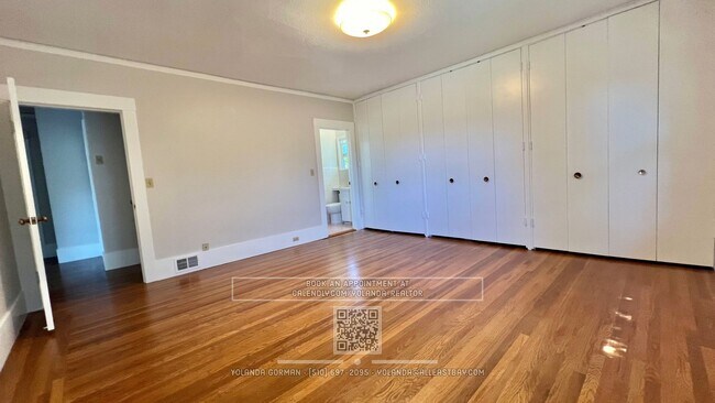 Building Photo - Charming and Spacious 4 bedroom Home in the Heart of Elmwood