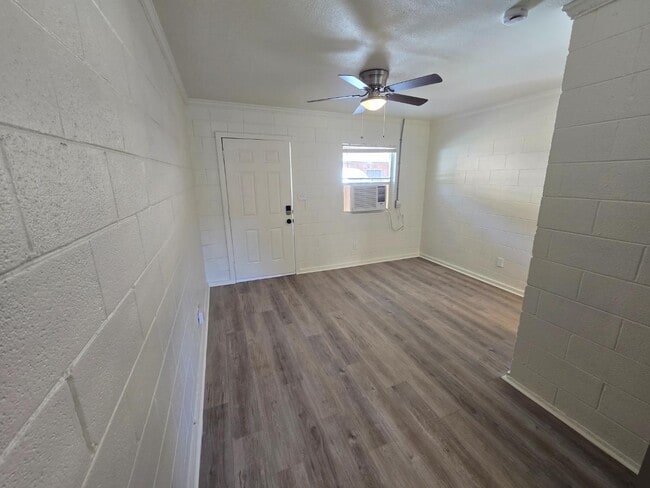 Building Photo - 782 Terminal Ct