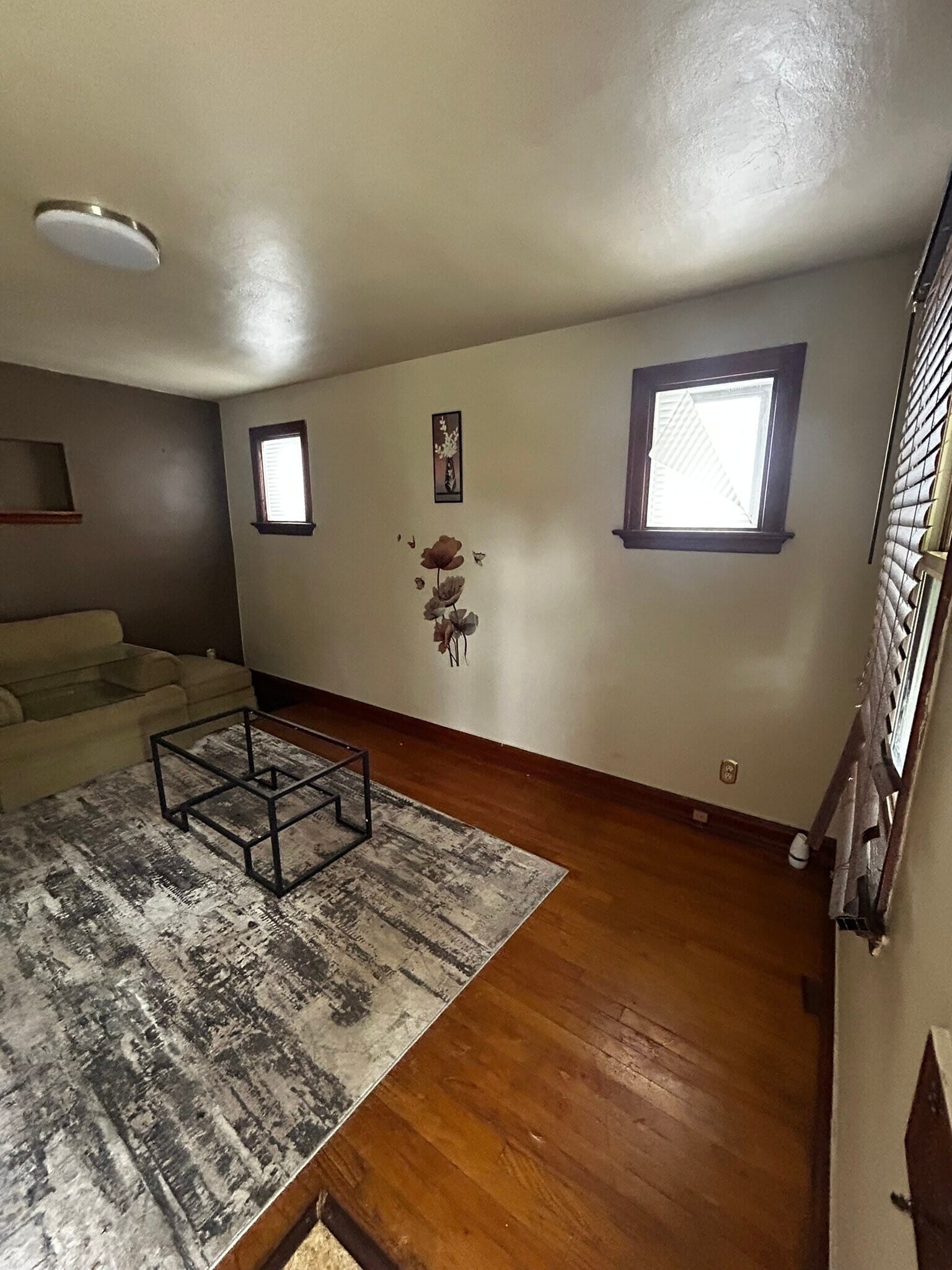 Building Photo - 4719 Plover Ave