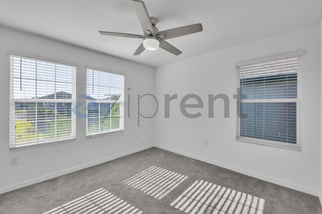 Building Photo - Unit n/a