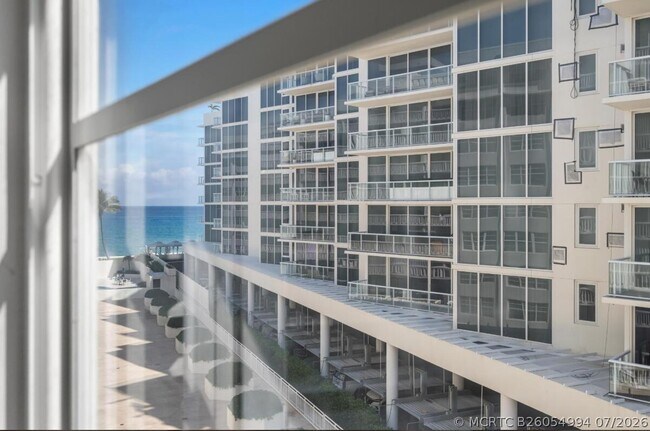 Building Photo - 3570 S Ocean Blvd