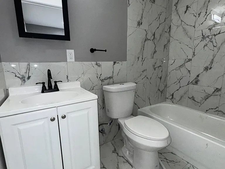 Building Photo - 55 Pierpont St