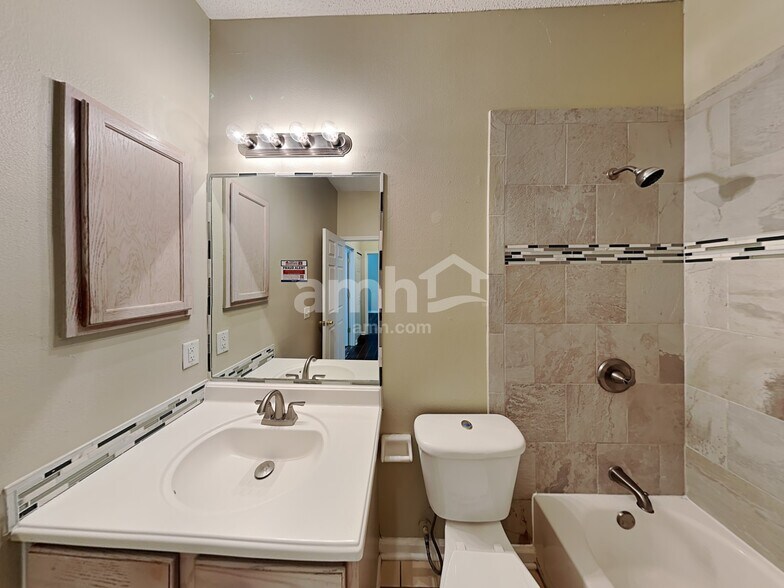 Building Photo - 3293 Abbeyfield Ln