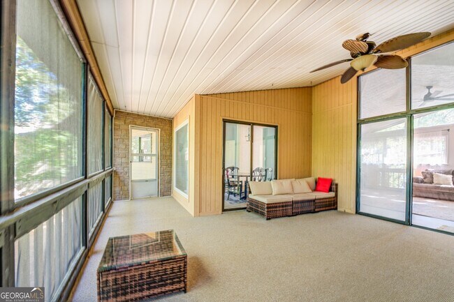 Building Photo - 1019 Whippoorwill Rd