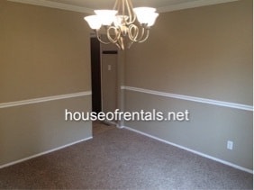 Building Photo - 3100 Edgewood Ct