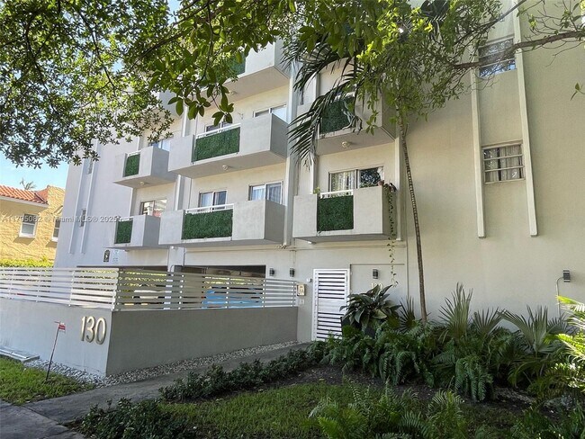 Primary Photo - 130 Mendoza Ave