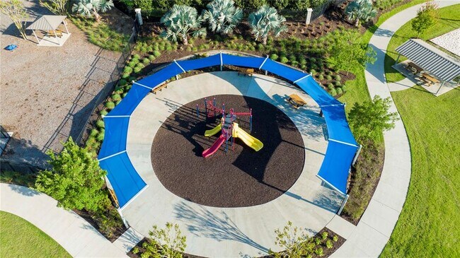 Building Photo - 772 Driving Range Ct