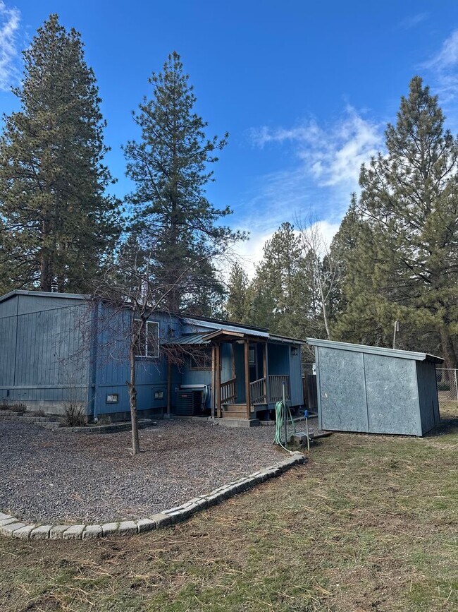 Building Photo - Completely Remodeled Home on 1 Acre in DRW