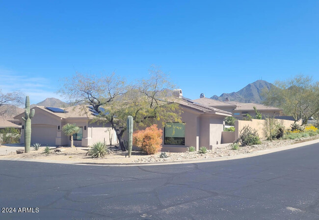 Primary Photo - 10694 E Firethorn Dr