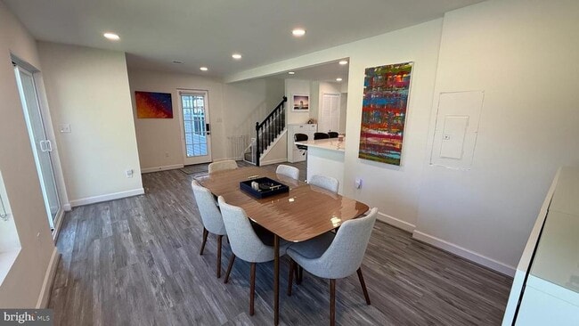 Building Photo - 1212 Parrish Dr