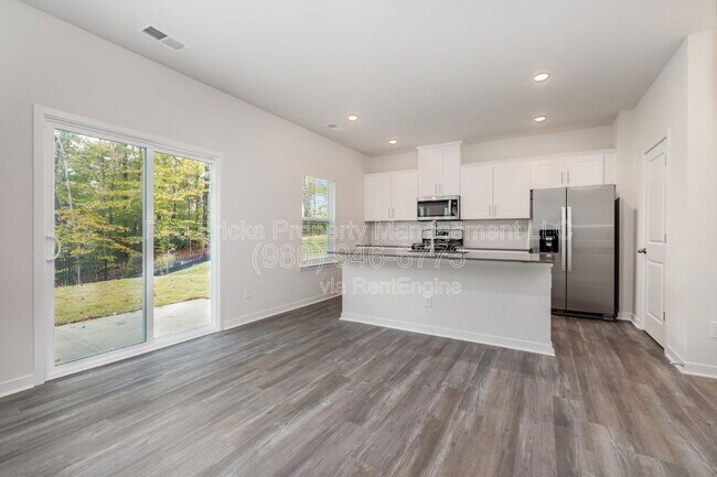 Building Photo - 5250 Reedy Rdg Rd