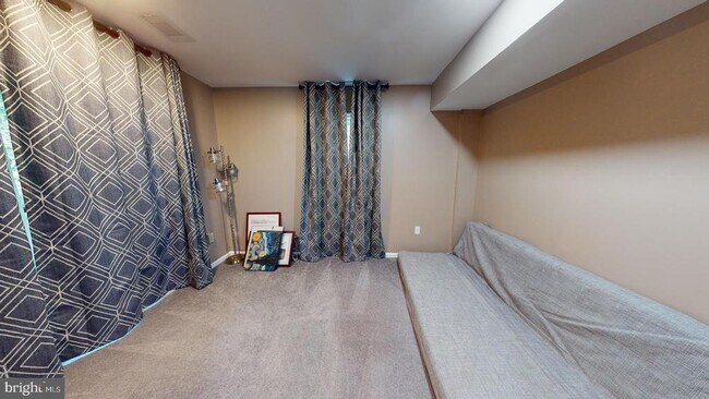 Building Photo - 7628 Chancellor Way