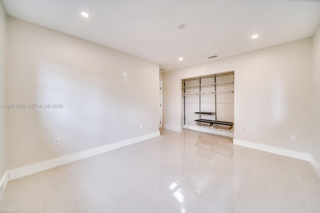 Building Photo - 15730 SW 87th Ct