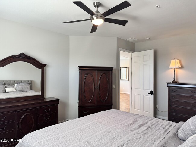 Building Photo - 250 W Queen Creek Rd