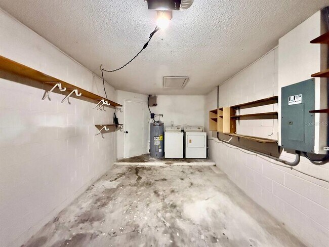 Building Photo - 1317 Coolridge Dr