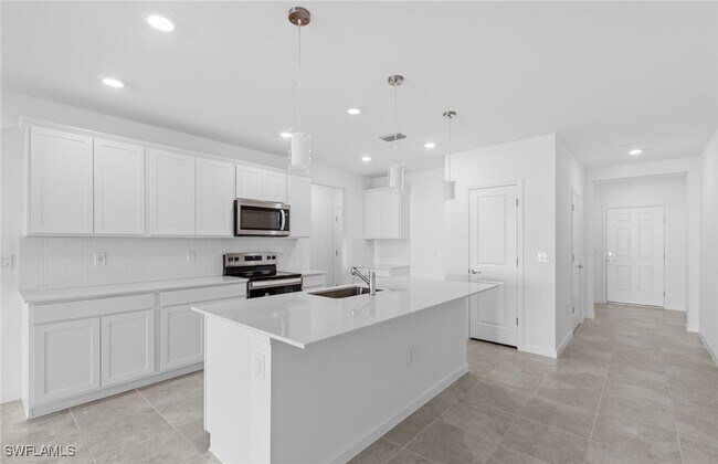 Building Photo - 1587 Lake Jessup Cir