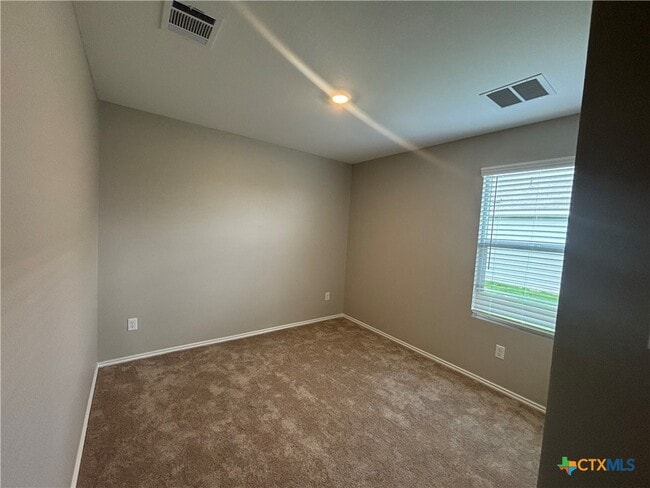 Building Photo - 321 Bertram Oaks Dr