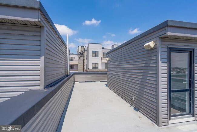 Building Photo - 3213 Chatham St