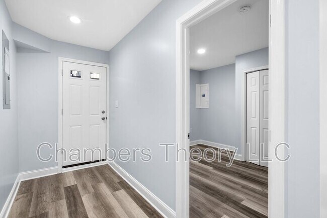 Building Photo - 1641 4th St NW